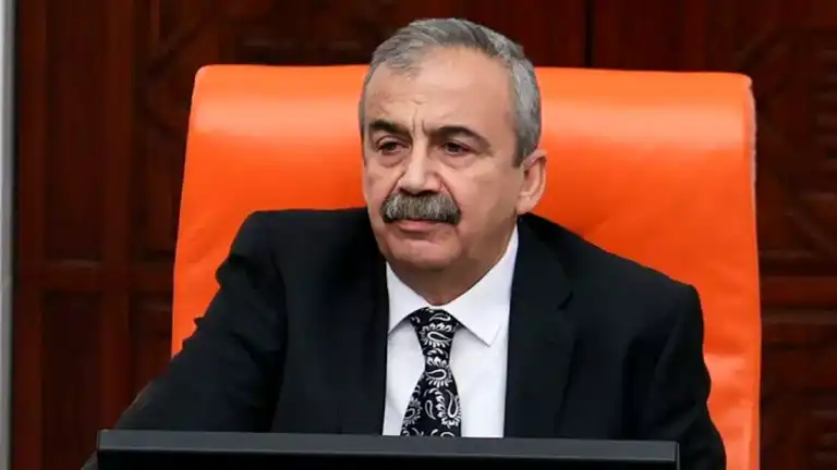 Sırrı Süreyya Önder Vefatı: Bakanlardan Taziye Mesajları